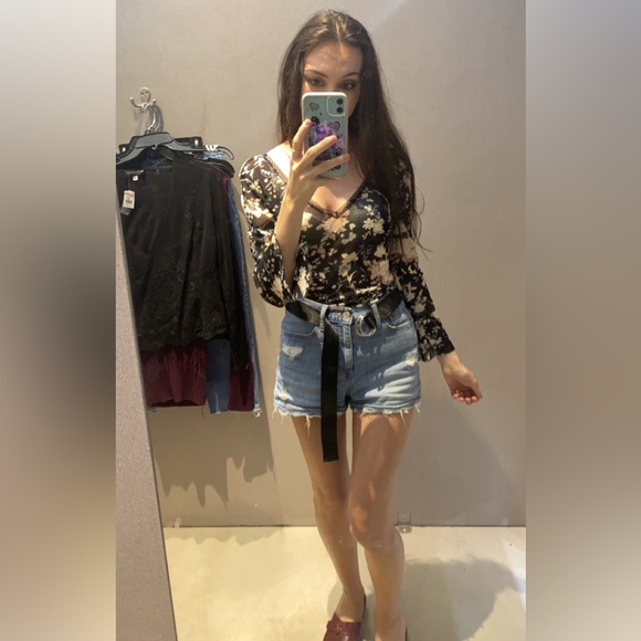 Meet your Posher, Alexis <3 - Picture 11 of 14